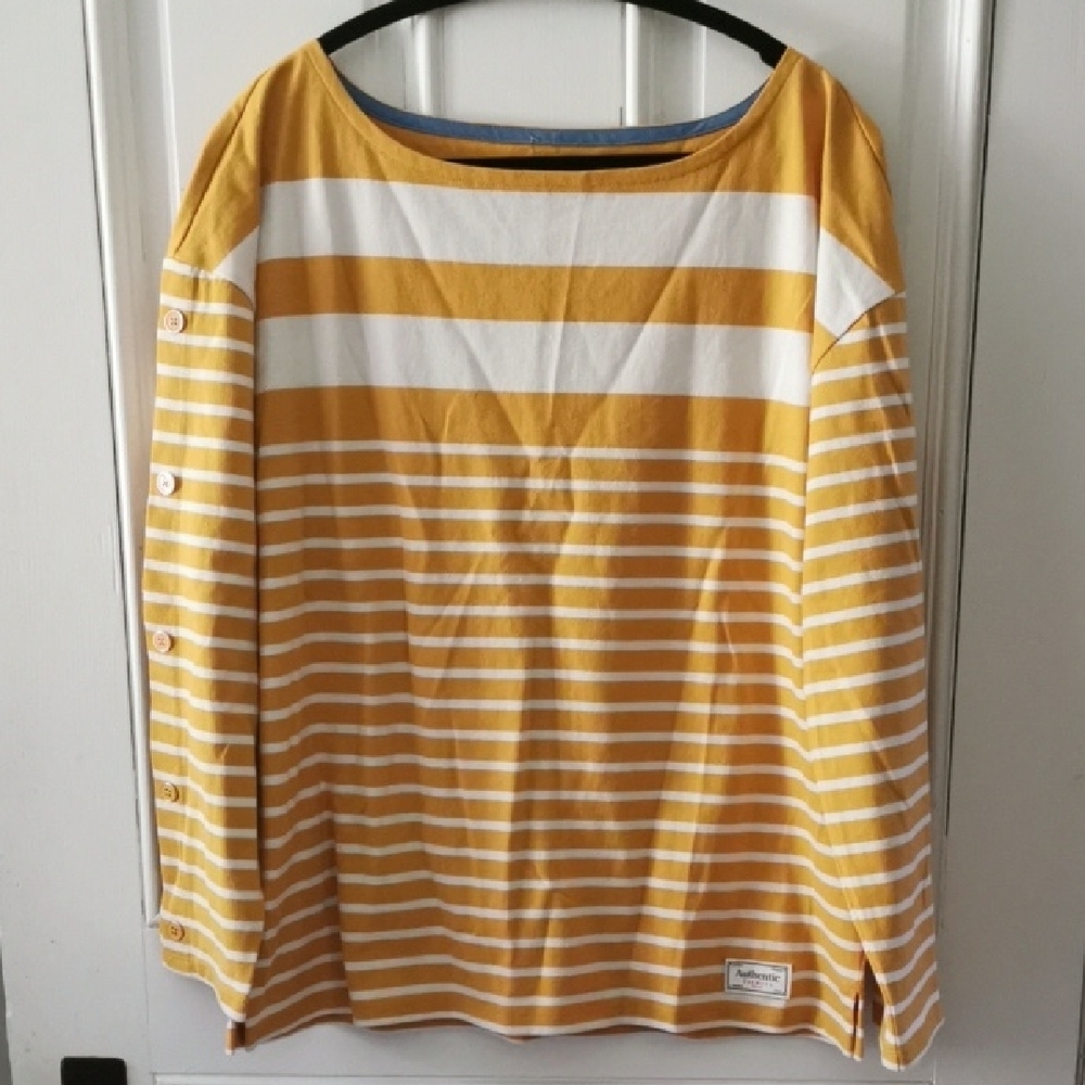Talbots womens yellowstripe boat neck top with buttons. Nautical, coastal Size L